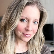 Founder of Styled After, close up of Jamie.